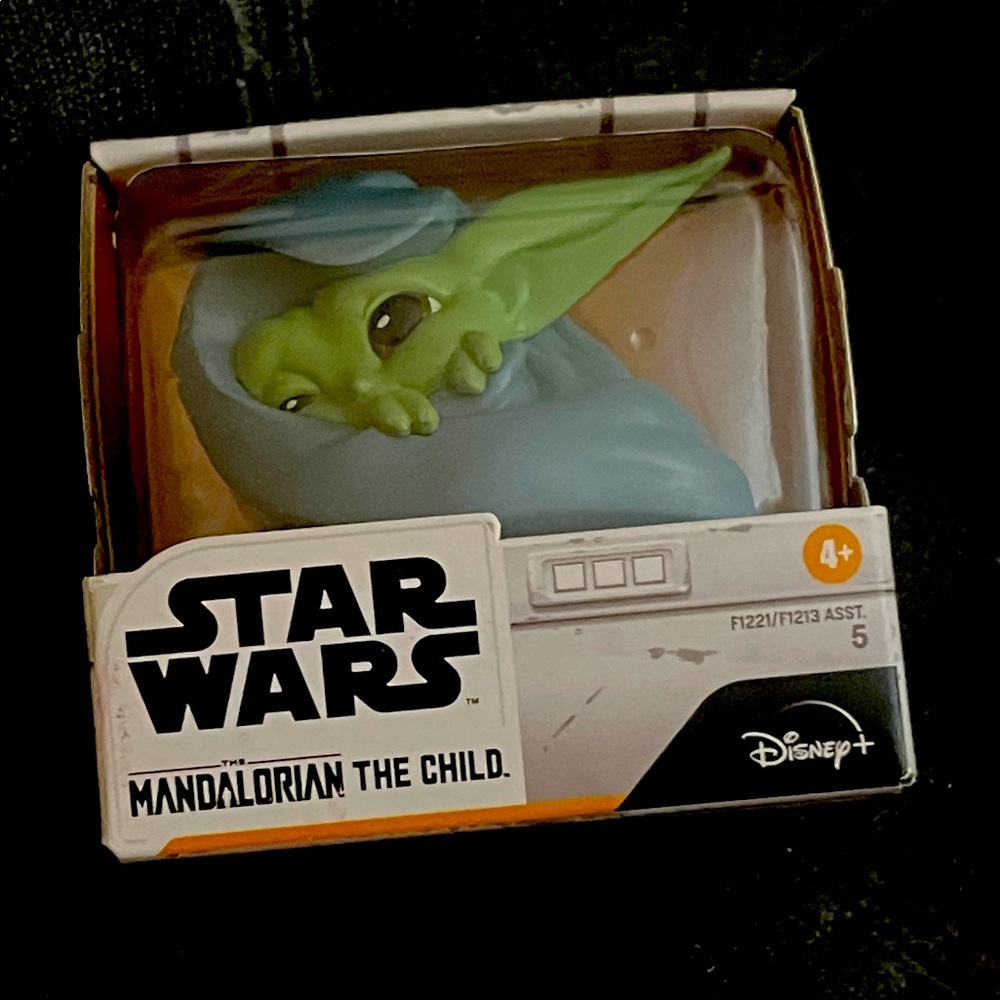 Star Wars The Mandalorian The Child Toy